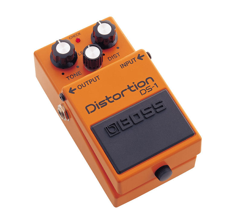 BOSS DISTORTION PEDAL DS-1