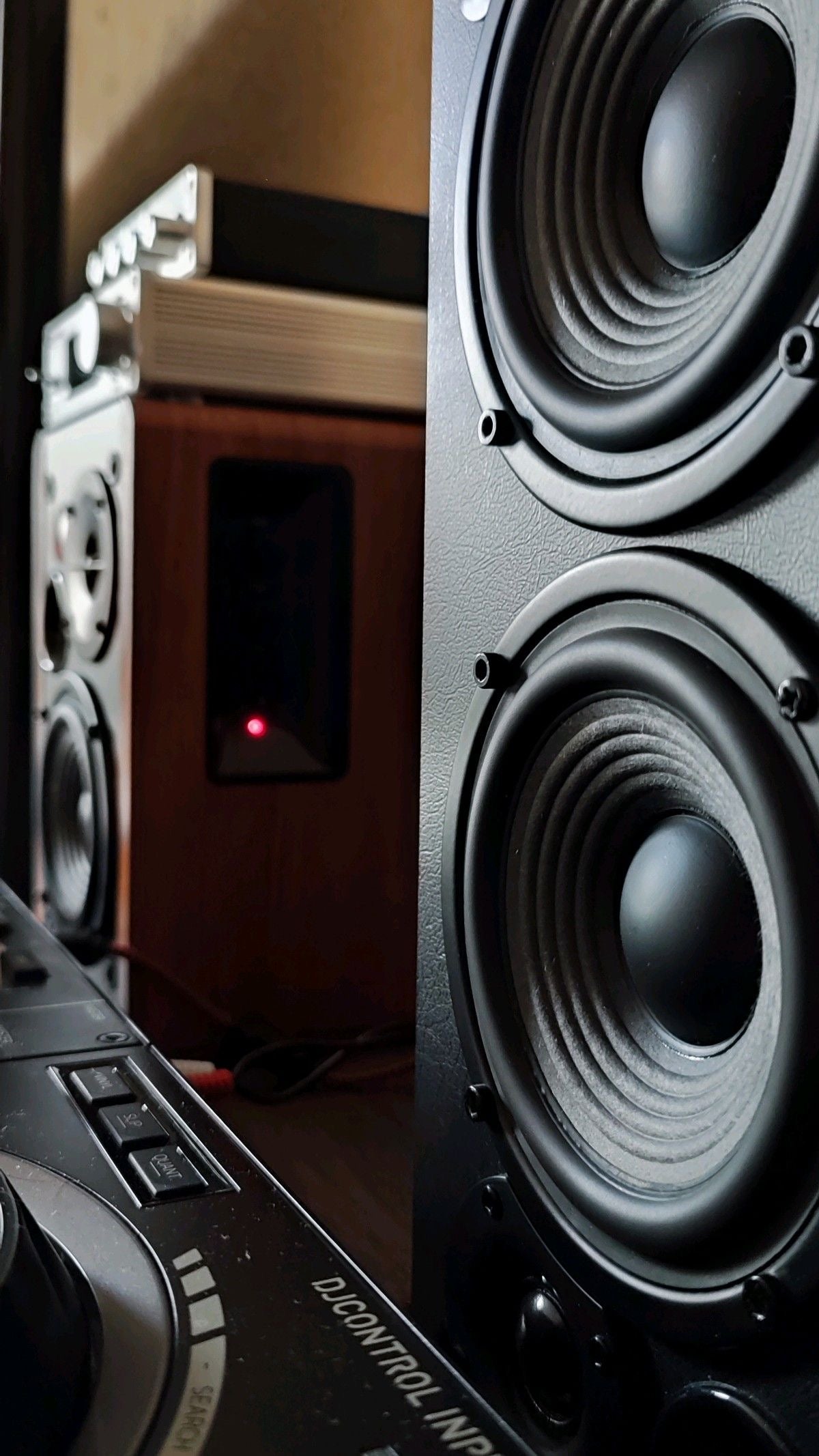SPEAKERS